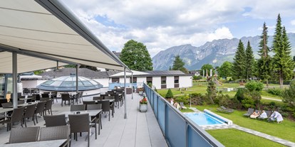Wanderurlaub - Steiermark - Hotelterrasse - Hotel-Restaurant Grimmingblick