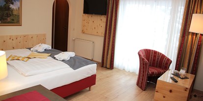 Wanderurlaub - Hotelbar - Kärnten - Genusshotel Almrausch