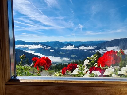Wanderurlaub - Dampfbad - Kärnten - Frühstück mit Aussicht ....  - Sattleggers Alpenhof & Feriensternwarte