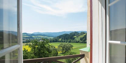 Wanderurlaub - Steiermark - Ausblick ins Tal - Hotel Landsitz Pichlschloss