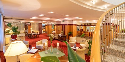 Wanderurlaub - Hotel-Schwerpunkt: Wandern & Romantik - Hotellobby - Hotel Schneeberghof 