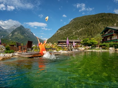 Wanderurlaub - Unterkunftsart: Hotel - Naturschwimmteich - Familien und Vitalhotel Mühlpointhof ***S