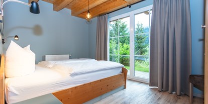 Wanderurlaub - Tiroler Unterland - Schlafzimmer - Feriendorf Wallenburg