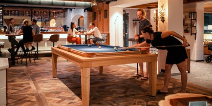 Wanderurlaub - Hohe Tauern - Billiard in der Bar - Sendlhofer's