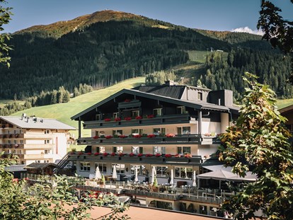 Wanderurlaub - Österreich - Außenansicht Hotel der Gollinger - Der GOLLINGER
