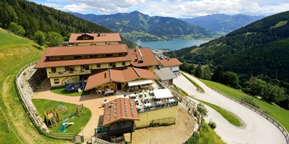 Wanderurlaub - Hohe Tauern - Lage Hotel mit Aussicht auf den See - Berghotel Jaga Alm 