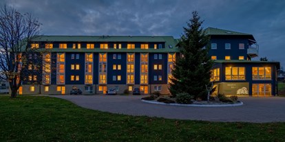 Wanderurlaub - Deutschland - Hotel am Abend - Hotel Kammweg am Rennsteig