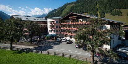 Wanderurlaub - Hohe Tauern - Hausansicht - Wander-Hotel Rauriserhof