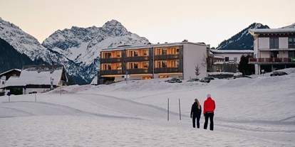 Wanderurlaub - Vorarlberg - Winterwandern im Kleinwalsertal - Genuss- & Aktivhotel Sonnenburg