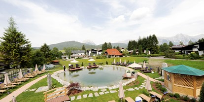 Wanderurlaub - Tiroler Oberland - Garten mit Naturbadeteich - Wellnesshotel Schönruh - Adults Only