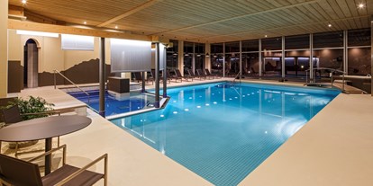Wanderurlaub - Schweiz - Schwimmbad - Beausite Park Hotel Wengen