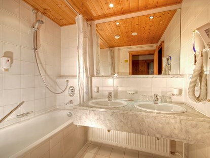 Wanderurlaub - Winterwanderung - Doppelzimmer 35 m2 - Hotel Goldried