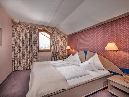 Wanderurlaub - Bettgrößen: King Size Bett - Kärnten - Zimmer zum Verlieben
©️ Fotoatelier Wolkersdorfer - Hotel St. Oswald