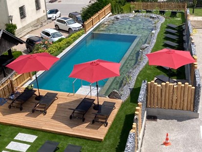 Wanderurlaub - Unterkunftsart: Hotel - Unser neuer Natur-Swimmingpool - Felsners Hotel & Restaurant