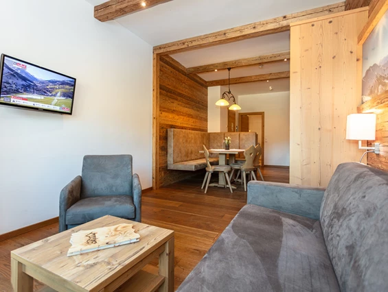 Wanderhotel: Wohnzimmer einer Ferienwohnung - Ferienwohnungen Perfeldhof