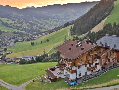 Wanderhotel: Sonnenaufgang am Perfeldhof - Ferienwohnungen Perfeldhof