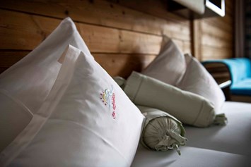 Wanderhotel: Gemütliche Betten im Hotel St. Oswald
©️ Rupert Mühlbacher - Hotel St. Oswald